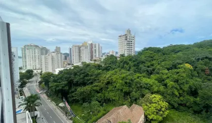 Apartamento com 3 suítes + 2 vagas