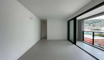 Centro | Apartamento 2 suítes + 1 vg e hb