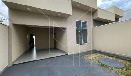 Casa para Venda em Caldas Novas, Do Turista 2ª Etapa, 3 dormitórios, 1 suíte, 2 banheiros, 2 vagas