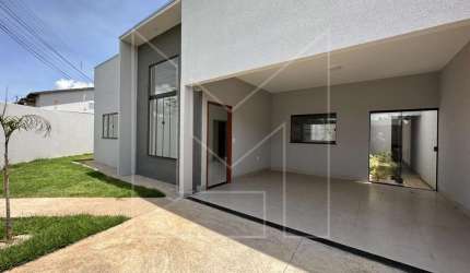 Casa para Venda em Caldas Novas, Estância Itanhangá 2, 3 dormitórios, 1 suíte, 2 banheiros, 2 vagas
