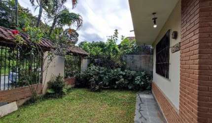 Casa com 2 dormitórios à venda, 115 m² por R$ 500.000,00 - Jardim Indaiá - Bertioga/SP