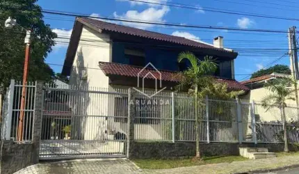 Casa Ampla - Piscina Aquecida - Garagem - Boneca do Iguaçu