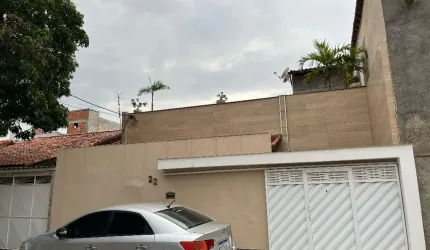 Casa com 3 quartos sendo 1 suíte,  em Campo Grande  no Rio de Janeiro-RJ.