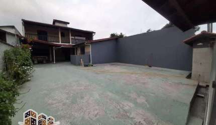 Casa com 4 quartos à venda na Rua Joaquim Aurélio Nabuco de Araújo, Getuba, Caraguatatuba, 230 m2 por R$ 410.000