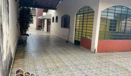 Casa com 3 quartos à venda no Pontal de Santa Marina, Caraguatatuba  por R$ 800.000