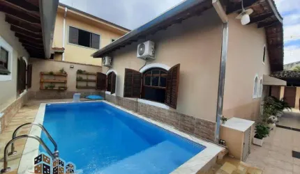 Casa com 3 quartos à venda no Capricórnio I, Caraguatatuba  por R$ 800.000