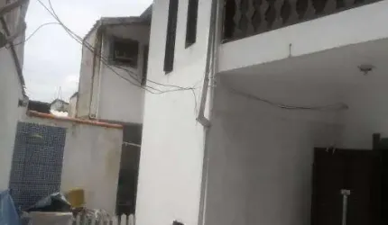 Casa com 3 quartos à venda na Rua Joaquim Aurélio Nabuco de Araújo, Centro, Caraguatatuba, 176 m2 por R$ 400.000