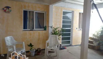 Casa com 3 quartos à venda na Rua Joaquim Aurélio Nabuco de Araújo, Travessão, Caraguatatuba, 126 m2 por R$ 250.000