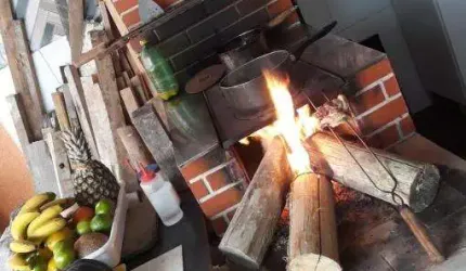 Casa com 2 quartos à venda no Travessão, Caraguatatuba  por R$ 250.000