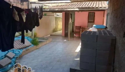 Casa com 2 quartos à venda no Perequê Mirim, Caraguatatuba  por R$ 220.000