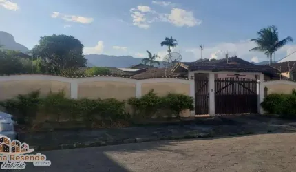 Casa com 2 quartos à venda no Indaiá, Caraguatatuba , 360 m2 por R$ 600.000