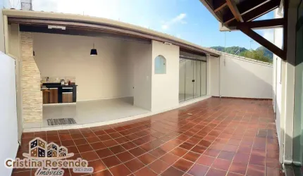 Casa com 4 quartos à venda no Centro, Caraguatatuba , 250 m2 por R$ 980.000