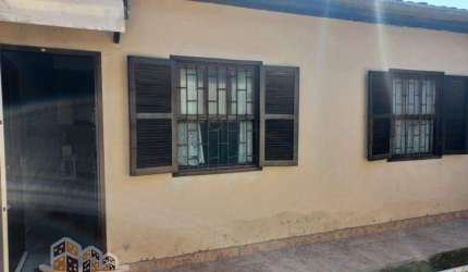 Casa em condomínio fechado com 1 quarto à venda na Praia das Palmeiras, Caraguatatuba  por R$ 300.000