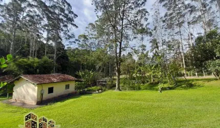 Chácara / sítio com 1 quarto à venda no Pouso Frio, Natividade da Serra , 67200 m2 por R$ 690.000