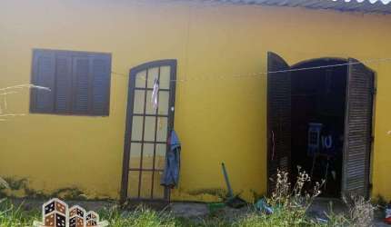 Casa com 2 quartos à venda no Pegorelli, Caraguatatuba , 700 m2 por R$ 195.000