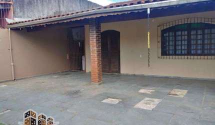 Casa com 2 quartos à venda no Balneário dos Golfinhos, Caraguatatuba  por R$ 540.000