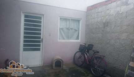 Casa com 2 quartos à venda no Pegorelli, Caraguatatuba  por R$ 170.000