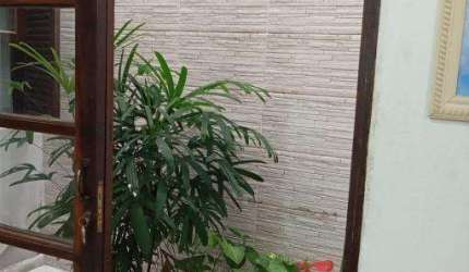 Casa com 2 quartos à venda no Massaguaçu, Caraguatatuba  por R$ 600.000