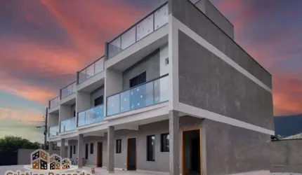 Casa com 2 quartos à venda no Massaguaçu, Caraguatatuba  por R$ 584.000