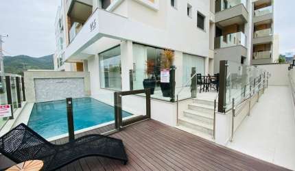 APARTAMENTO COM DOIS QUARTOS NA PRAIA DE PALMAS