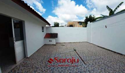 Saraju Imobiliaria aluga casa terrea no Cajuru - Vila Camargo no Centenario com 3 dormitorios