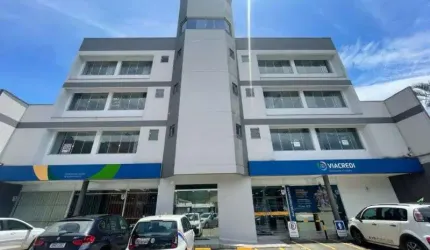 Ponto comercial com 7 salas para alugar no Velha, Blumenau , 450 m2 por R$ 17.000