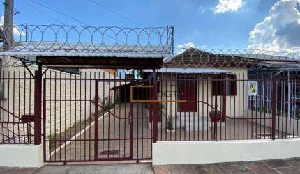 Casa com 2 dormitórios para alugar, 50 m² por R$ 1.700,00/mês - Campina - São Leopoldo/RS