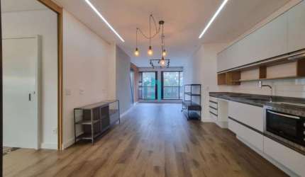 Apartamento com 2 quartos para alugar na Avenida Jurucê, 194, Moema, São Paulo por R$ 5.300