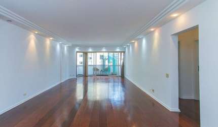 Apartamento com 3 quartos à venda na Avenida Pavão, 853, Moema, São Paulo por R$ 1.690.000