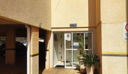 Oportunidade Imperdível no Higienópolis com 2 dormitórios e 1 vaga de garagem / Próximo ao Plaza Avenida Shopping!!