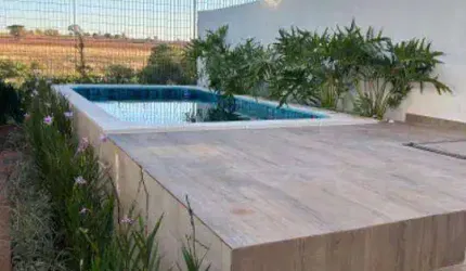 Casa à venda no FenHouse com 3 dormitórios e 2 vagas de garagem / Próximo ao Porecatu da Av Belvedere