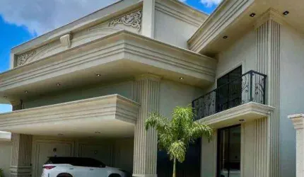 Casa à venda no Golden Park com 4 dormitórios e 3 vagas de garagem / Próximo a  Rod. Washington Luís