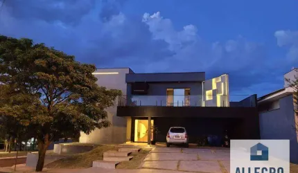 Casa à venda no Gaivota II com 3 suítes e 2 vagas de garagem / Próximo a represa municipal