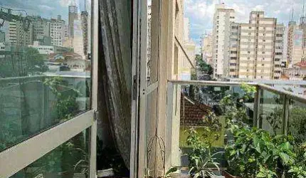 Apartamento à venda no Edifício Cimo com 3 dormitórios e 2 vagas de garagem / Próximo a Av Bady Bassitt