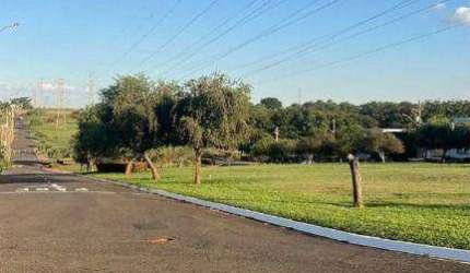 Terreno à venda no Golden Park - Mirassol com 420m²