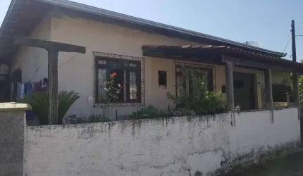 Casa à venda, 4 quartos, 2 vagas, Santa Terezinha - Brusque/SC