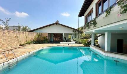 Casa com 5 dormitórios à venda, 750 m² por R$ 1.595.000 - Arujazinho I. II E III - Arujá/SP