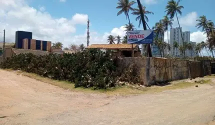 Terreno à venda no bairro Pituaçu em Salvador/BA