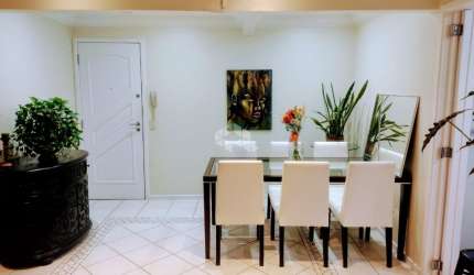 Apartamento de 2 dormitórios no Centro de Florianópolis/SC