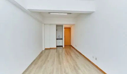 Sala comercial com 2 salas para alugar na Rua Capitão Souza Franco, 848, Batel, Curitiba por R$ 800