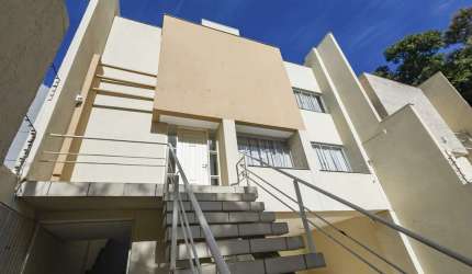 Sobrado com 3 quartos  para alugar, 173.95 m2 por R$5400.00  - Pilarzinho - Curitiba/PR