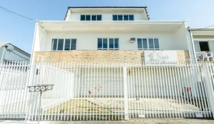 Sobrado com 3 quartos  à venda, 266.44 m2 por R$1150000.00  - Fazendinha - Curitiba/PR