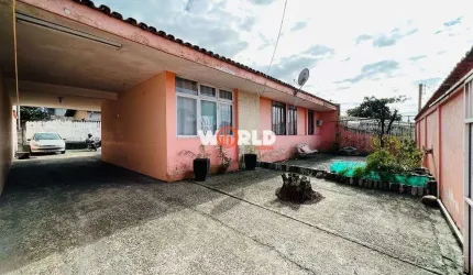 Casa 3 quartos sendo uma suíte no Bockmann