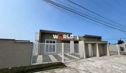 casa com 3 quartos sendo 1 suíte  e piscina