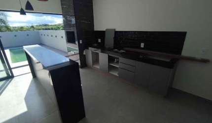Casa com 3 dormitórios à venda, 350 m² por R$ 1.250.000,00 - Chácara Boa Vista - Botucatu/SP