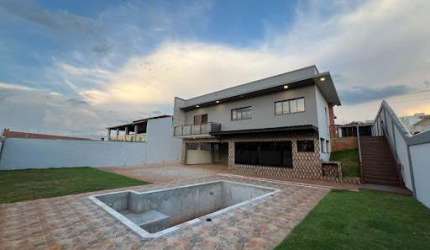 Casa com 3 dormitórios à venda, 270 m² por R$ 1.650.000,00 - Jardim Regina - Botucatu/SP
