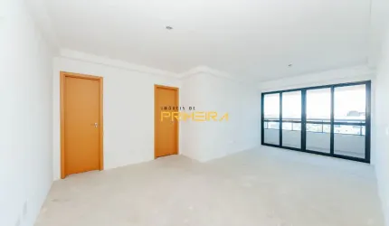 Elegância e Conforto no Bacacheri – 3 Suítes e 3 Vagas no Ed. Cabral Hills!