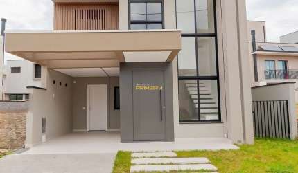 Vivendas do Parque - Casa 3 dormitórios (1 suíte) e 2 vagas no Santa Cândida.