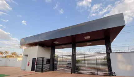 Sobrado Pronto para Morar no Condomínio Beija Flor – 3 Quartos com Lazer Completo Próximo ao Hugol