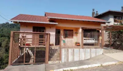 Casa à venda, 2 quartos, 1 vaga, Vinhedos - Bento Gonçalves/RS
